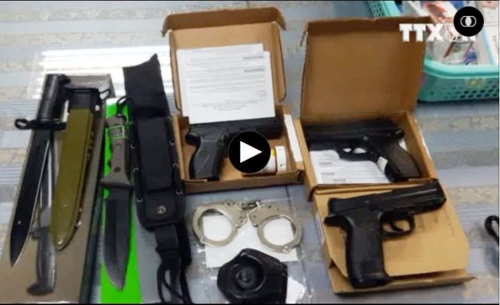 Bắt giữ hành khách nam mang nhiều vũ khí từ Mỹ vào Việt Nam