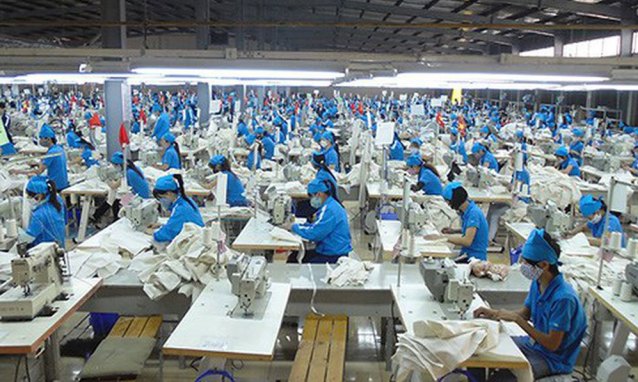 Ép nhân viên đi làm dịp Tết Dương lịch Bị phạt 15 triệu