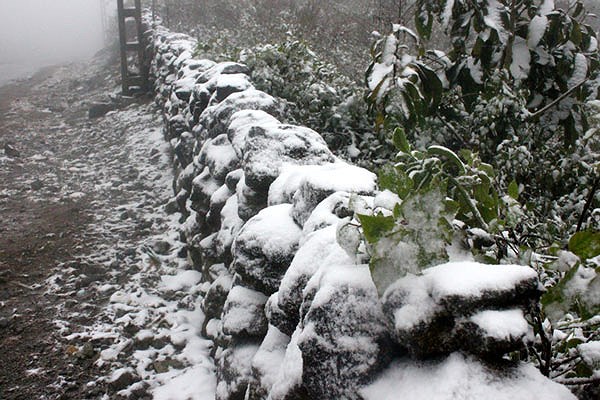 Rét đậm rét hại bao trùm toàn miền Bắc, nhiều nơi xuất hiện băng giá