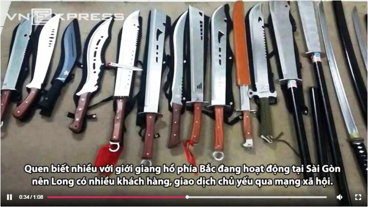 Cảnh sát khám xét kho vũ khí chuyên bán cho giang hồ Sài Gòn