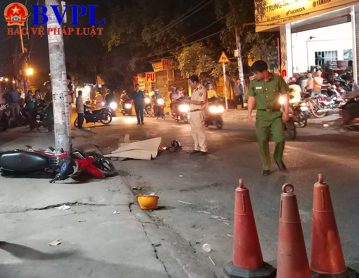 Hung thần lại tông chết nam công nhân, tài xế bỏ trốn