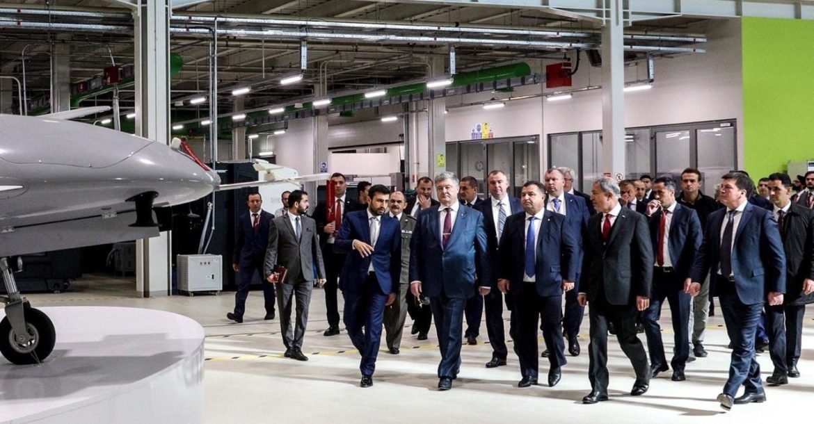 Donbass lại nóng rực sau khi Ukraina mua vũ khí mới từ Thổ Nhĩ Kỳ