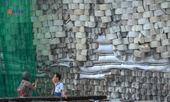 Cưỡng chế tháo dỡ bức tường nguy hiểm dự án Biệt thự Marina Hill Nha Trang
