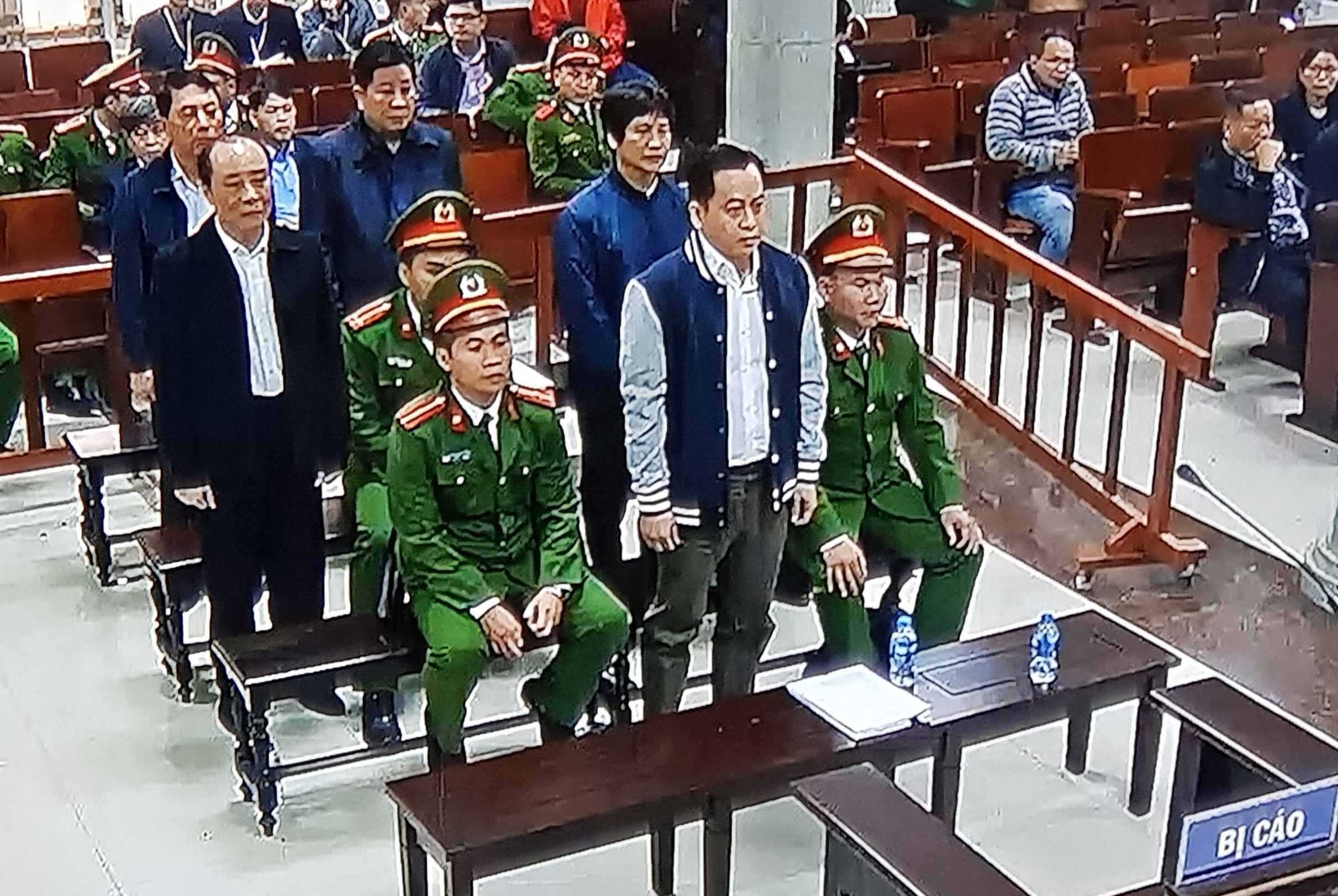 Hai cựu Thứ trưởng Bộ Công an nhận trách nhiệm để Vũ “nhôm” qua mặt