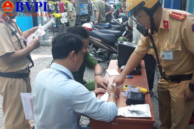 ‘Hết hồn’ vì không hút thuốc, sử dụng chất kích thích mà vẫn… dương tính với ma túy