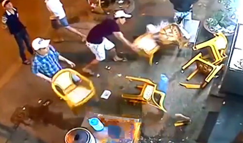 Chén rượu cuối năm khiến hai gia đình mất Tết