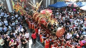 Hàng nghìn người đổ về tham gia Lễ hội rước Pháo ở Đồng Kỵ