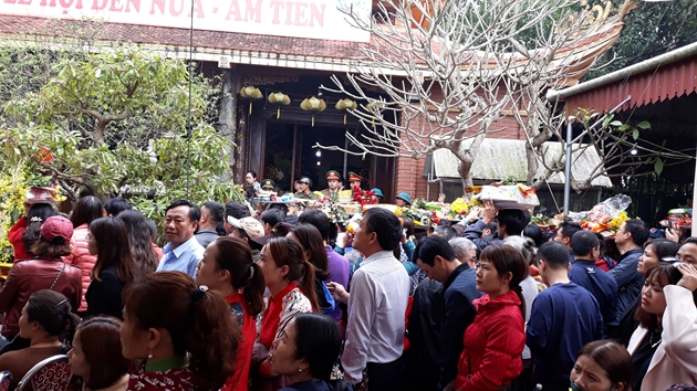 Du xuân huyệt đạo núi Nưa - am Tiên