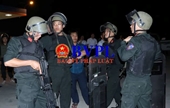 Soi súng bắn tỉa của Cảnh sát đặc nhiệm Hà Tĩnh bao vây các đối tượng buôn ma túy