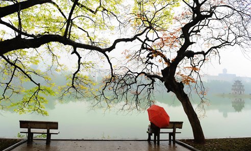 Bắc Bộ có mưa vài nơi, Nam Bộ nắng nóng 35 độ C