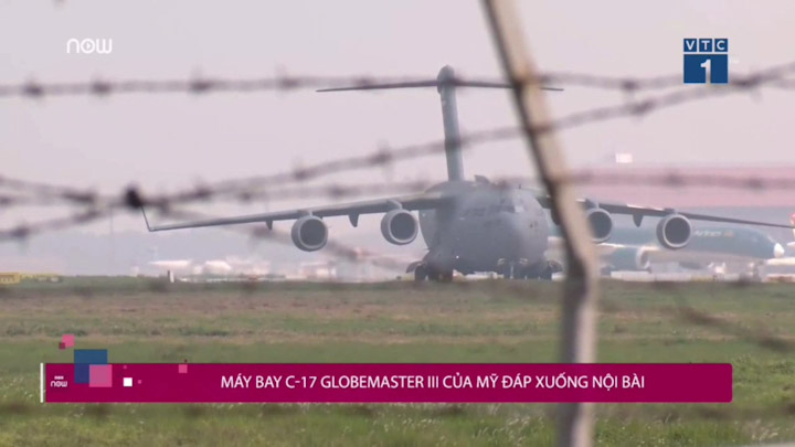 Cận cảnh C-17 Globemaster III của Mỹ hạ cánh xuống Nội Bài