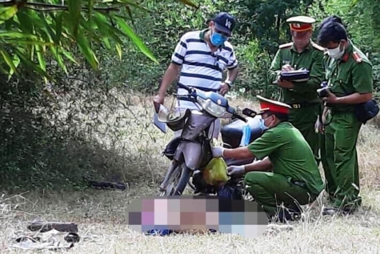 NÓNG Đã xác định được danh tính người phụ nữ chết lõa thể ở bìa rừng Trà Nô