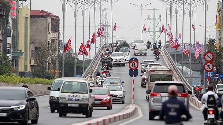 Hà Nội rợp cờ hoa chào đón Hội nghị thượng đỉnh Mỹ - Triều