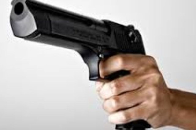 Nổ súng kinh hoàng sau va chạm giao thông ở Hà Nội