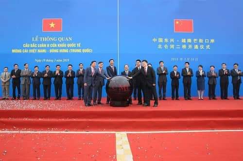 Thông quan cây cầu thứ 2 nối tỉnh Quảng Ninh với Trung Quốc