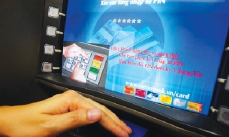 Một khách hàng mất 50 triệu trong tài khoản sau khi ấn vào đường link giả mạo