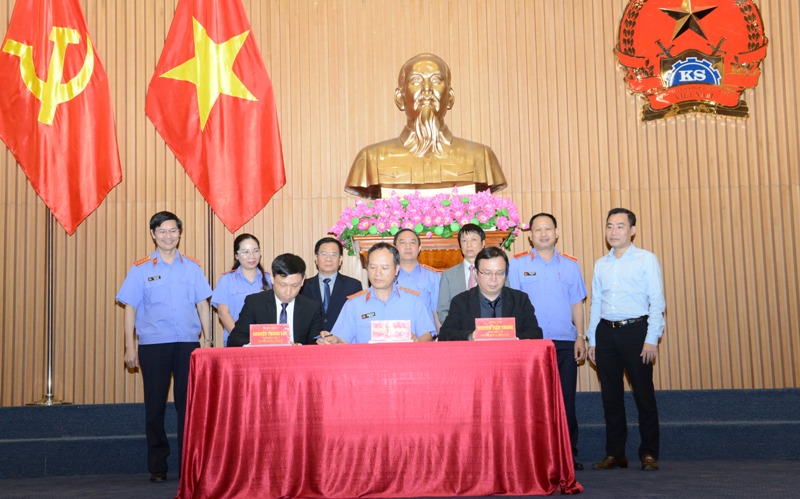 Ba cơ quan báo chí ký kết hợp tác thông tin tuyên truyền