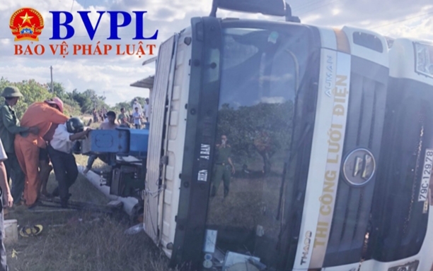 2 người tử vong vì tài xế xe cẩu có hành động lạ trong xe