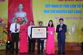 Đón nhận Bằng xếp hạng di tích quốc gia nhà thờ Tiến sĩ Nguyễn Bật Lãng