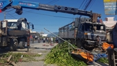 Xe tải tông nhà dân, 5 người bị thương nặng