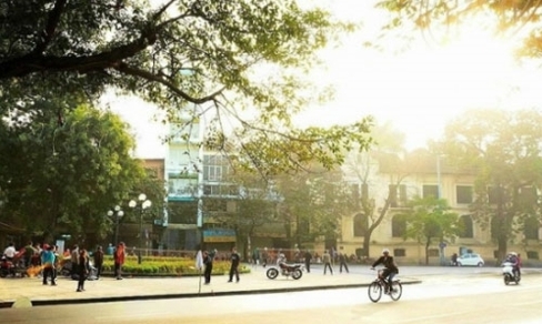 Nắng nóng bao trùm cả 3 miền, có nơi trên 40 độ C