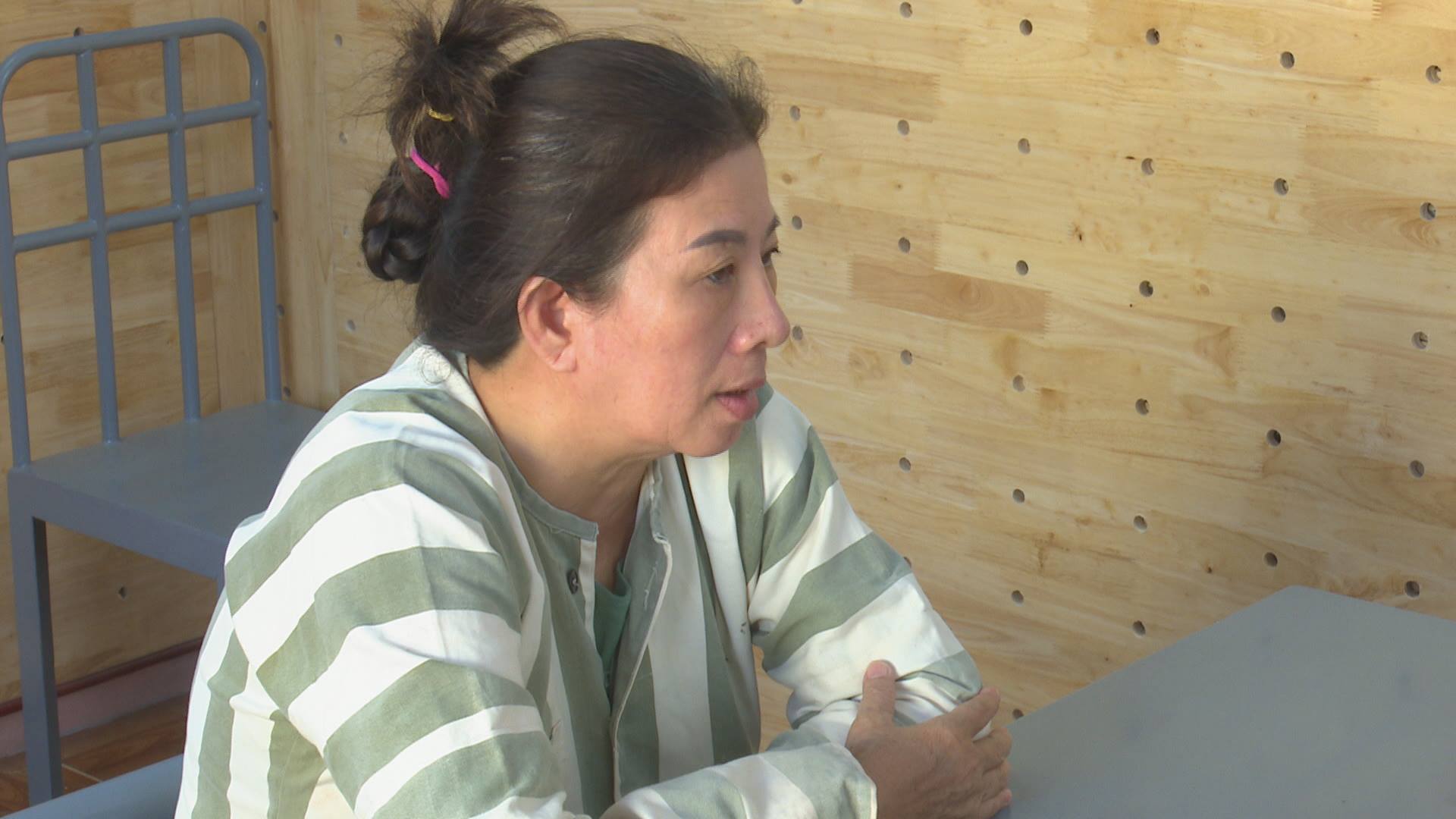 Nổ xin việc vào ngành Công an, nữ quái chiếm đoạt hàng trăm triệu đồng