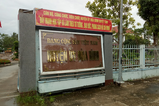 Sai phạm trong lãnh đạo, chỉ đạo, Bí thư Huyện ủy Hòa Bình bị kỷ luật