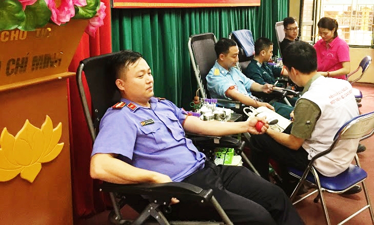 Những giọt máu hồng kết nối yêu thương