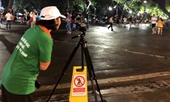 Hà Nội ghi hình người xả rác ở phố đi bộ Hồ Gươm để xử phạt