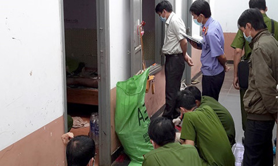 Nghi án ghen tuông, chồng chém chết “tình địch”, chém bị thương vợ rồi tự sát