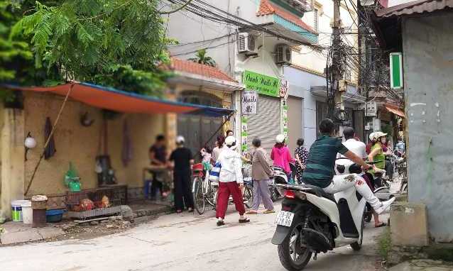 Con trai đâm bố tử vong lúc rạng sáng ở Hà Nội