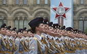 Ngẩn người trước vẻ đẹp bông hồng thép Quân đội Nga tại Lễ duyệt binh Chiến thắng