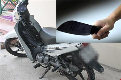 Thiếu nữ bị gã trai xin đi nhờ xe cướp xe máy
