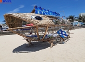 Độc đáo mô hình Bống “ăn” rác thải nhựa trên bãi biển Đà Nẵng