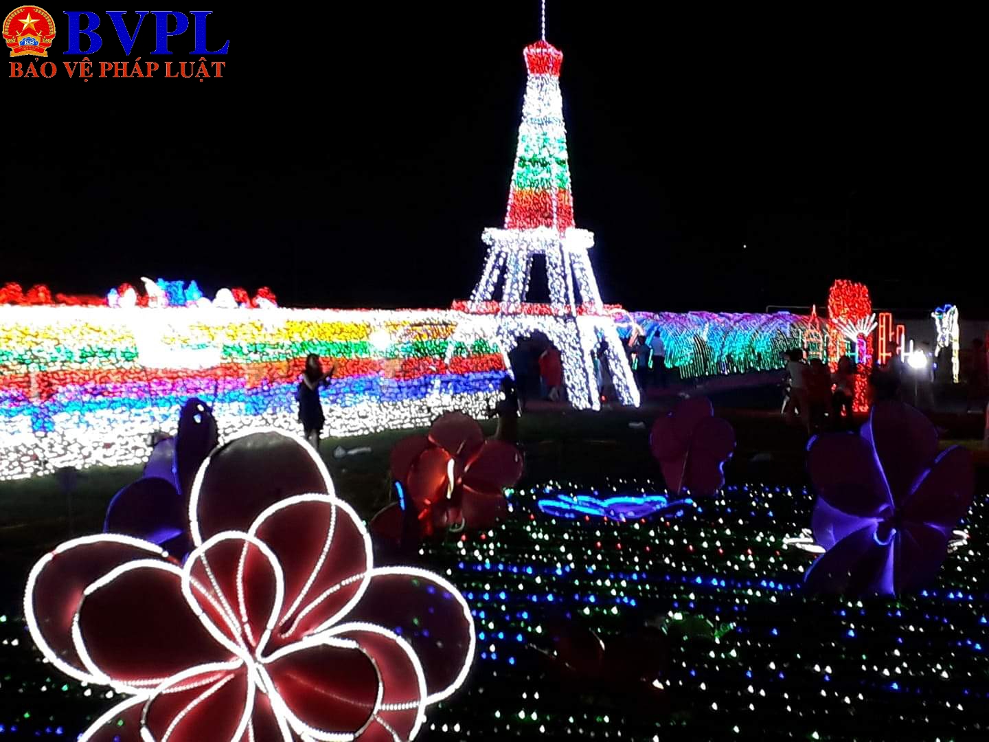 Lung linh Lễ hội ánh sáng đầu tiên tại Hà Tĩnh