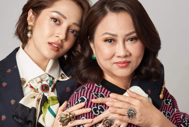 Sao Việt khoe ảnh và trải lòng trong Ngày của Mẹ