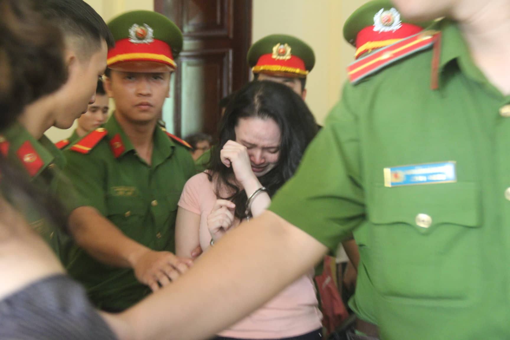 Những nhân vật bí ẩn trong đường dây sản xuất ma túy của Văn Kính Dương có thoát tội