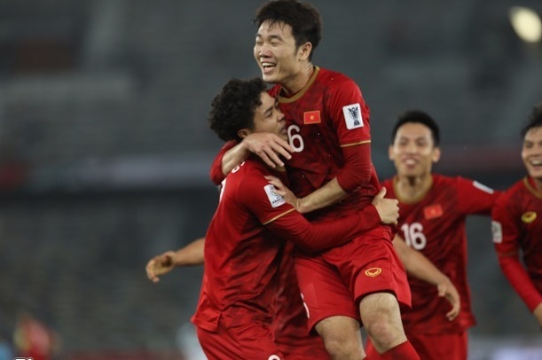 Tuyển Việt Nam dự King s Cup Bất ngờ với Công Phượng, Xuân Trường