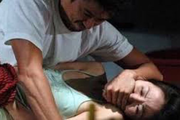 Sau cuộc nhậu nam thanh niên đi hiếp dâm bé gái hơn 12 tuổi