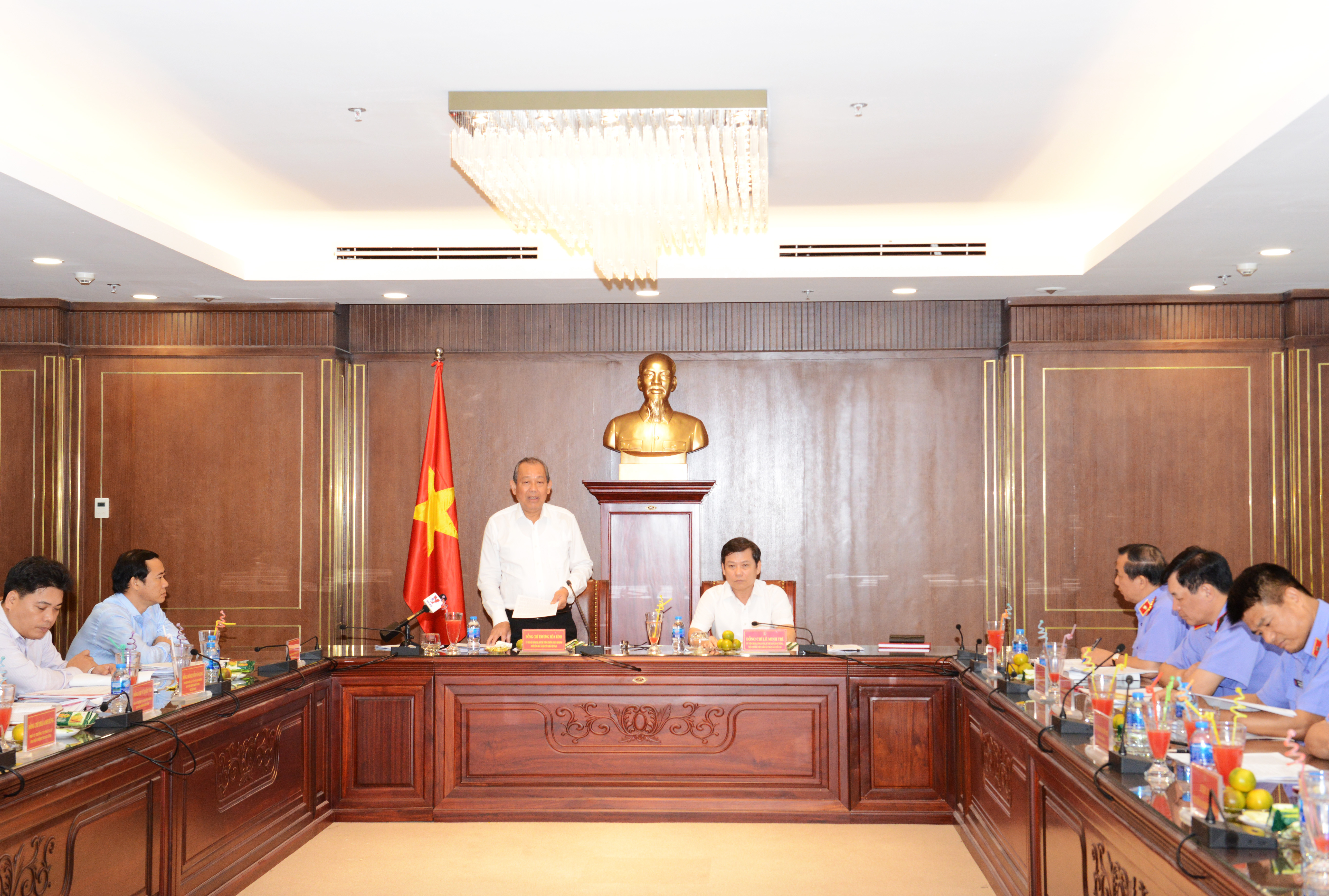 Nâng cao hiệu quả thu hồi tài sản bị chiếm đoạt, thất thoát trong các vụ án hình sự về tham nhũng, kinh tế