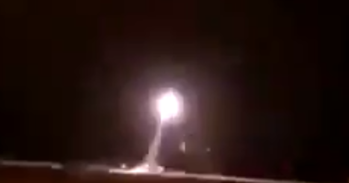 Saudi Arabia đánh chặn ngoạn mục tên lửa bắn từ Yemen