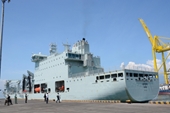 Tàu Hải quân Hoàng gia Canada lần đầu tiên thăm cảng Quốc tế Cam Ranh