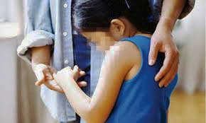 Phẫn nộ lại phát hiện thầy giáo U60 dâm ô 3 học trò