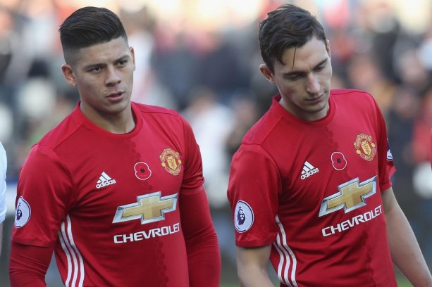 MU mạnh tay thanh trừng thêm 4 ông kễnh