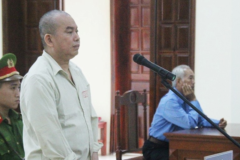 Hoãn phiên tòa xử kỳ án con sát hại mẹ vì 1,5 chỉ vàng ở Bắc Giang