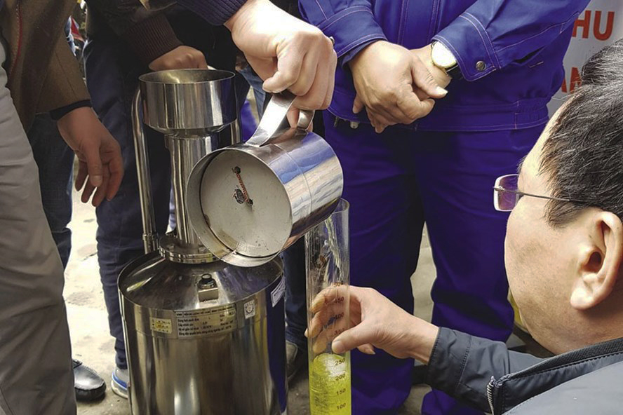 Kinh doanh xăng dầu không rõ nguồn gốc bị phạt 77 triệu đồng