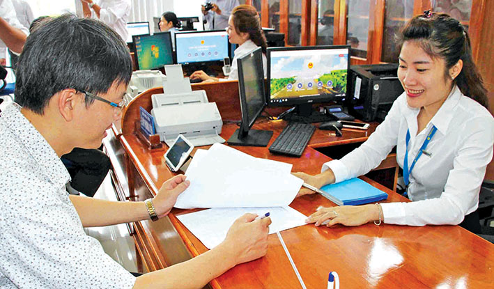 Tổ chức Cuộc thi ảnh “Chính quyền Khánh Hòa thân thiện, phục vụ dân”