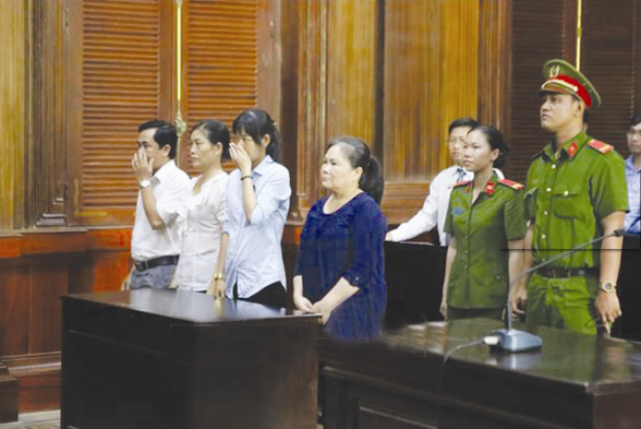 Viện Kiểm sát kiến nghị điều tra tiếp vụ cán bộ Ban xóa đói giảm nghèo… gây nghèo đói