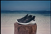 Những đôi giày Adidas Parley làm từ nhựa thải đại dương được yêu thích