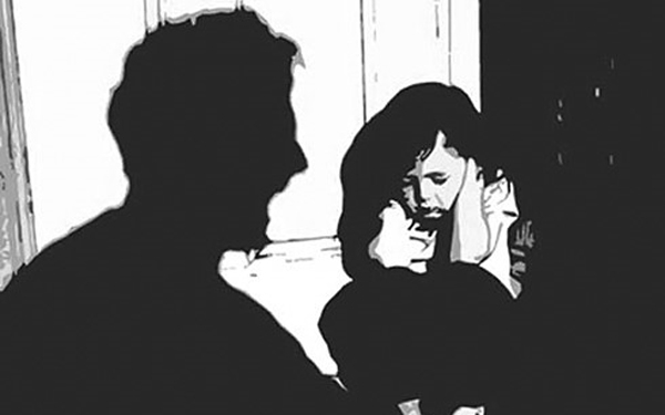 Bắt tạm giam cụ ông dâm ô với bé gái 9 tuổi